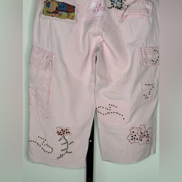 Da-Nang Women's Cargo Capri With Studded Skulls & Patches - Pink - Picture 9 of 9
